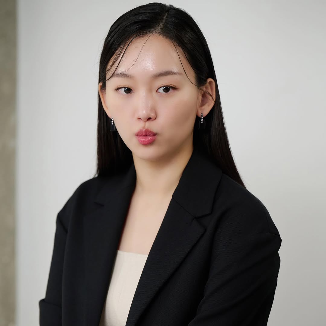 Jin Ki Joo public/images/actor/images/Jin Ki Joo-6988.jpeg